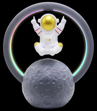 Load image into Gallery viewer, Levitation, Astronaut, Bluetooth, Speaker, 360°, Sound